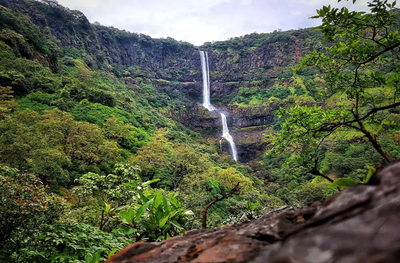 Nenemachi Waterfall